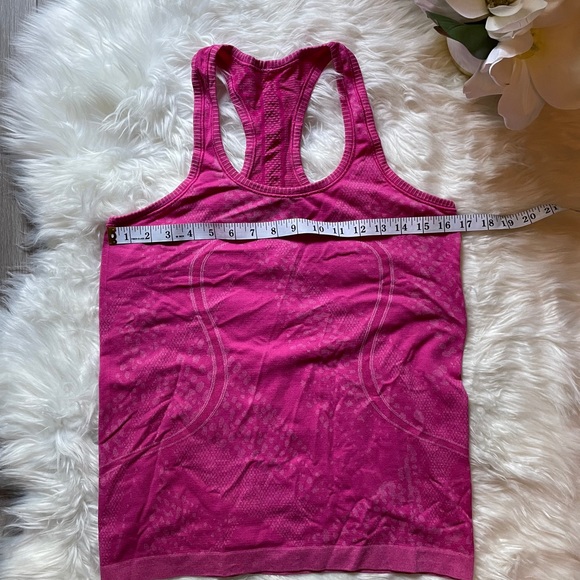 Lululemon 8 Run Swiftly Tech Racerback Tank Pink - Picture 7 of 10